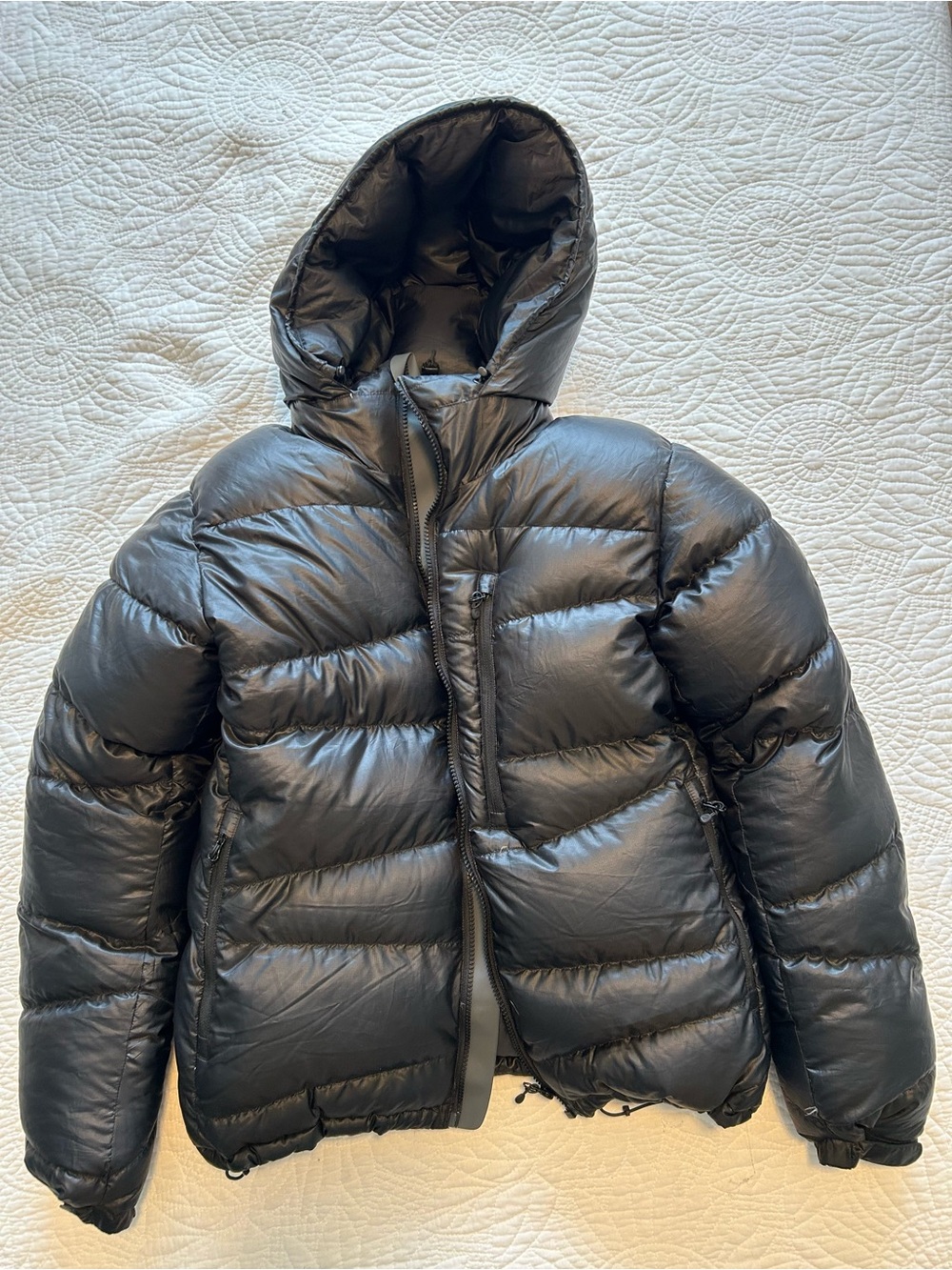 MEC women’s 800 fill down back country Black Puffy Jacket with Hood